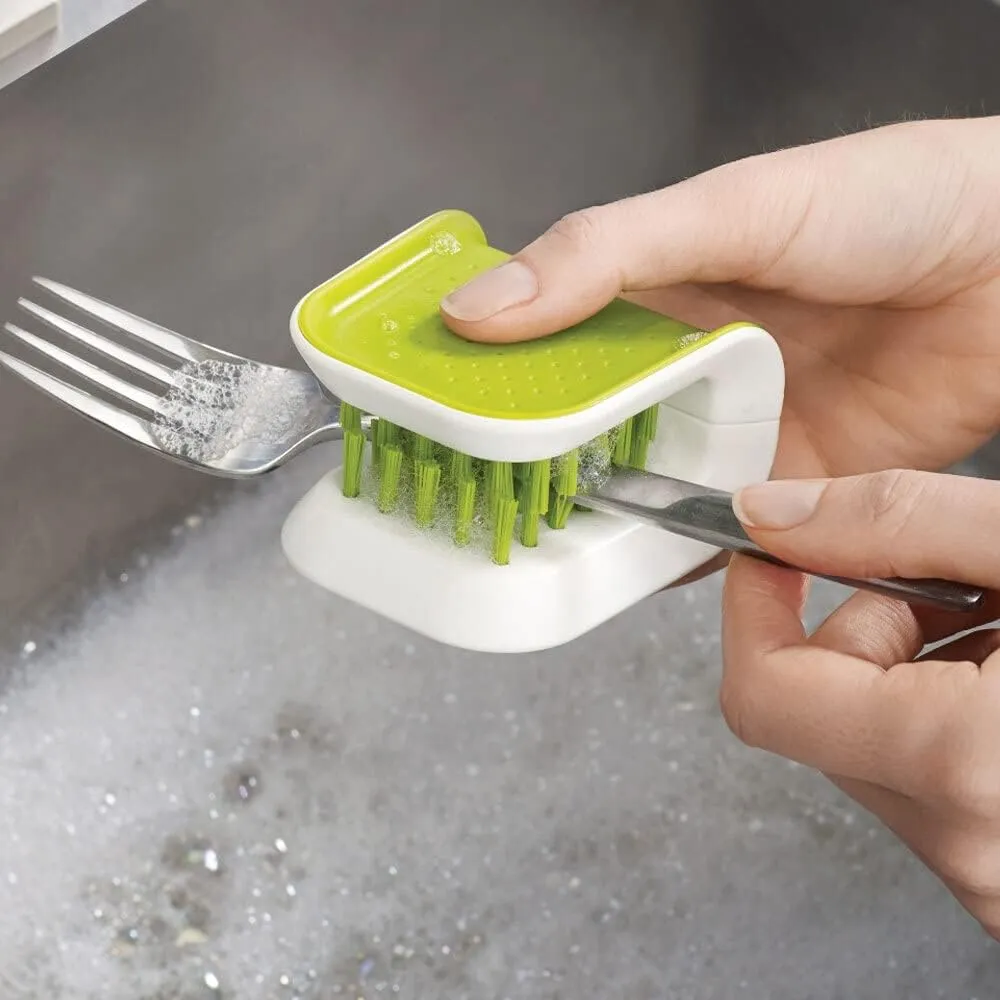 Joseph Joseph BladeBrush – Knife & Cutlery Cleaning Brush